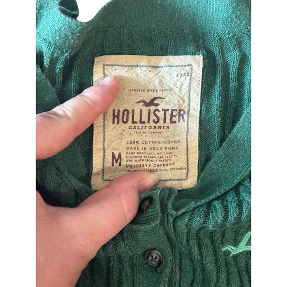 Vintage Y2K Hollister Green Cable Knit
Henley Top M - Picture 3 of 7